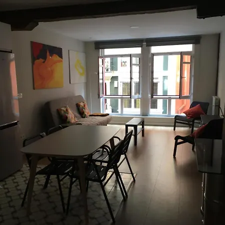 Apartamento 7calles, Casco Viejo. Bio *