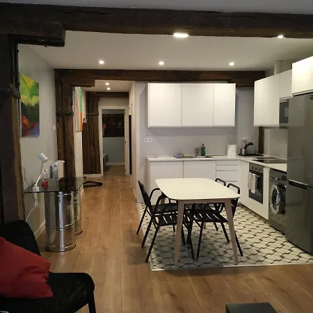 Apartamento 7calles, Casco Viejo. Bio