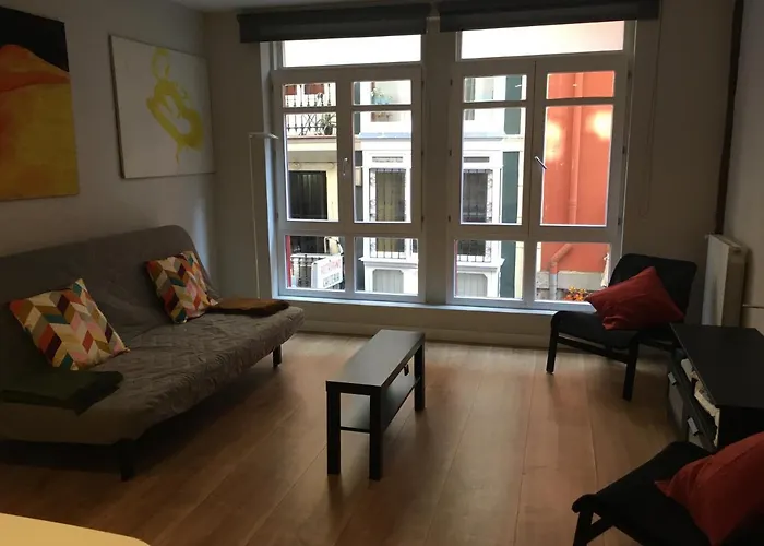 Apartman 7calles, Casco Viejo. Bio